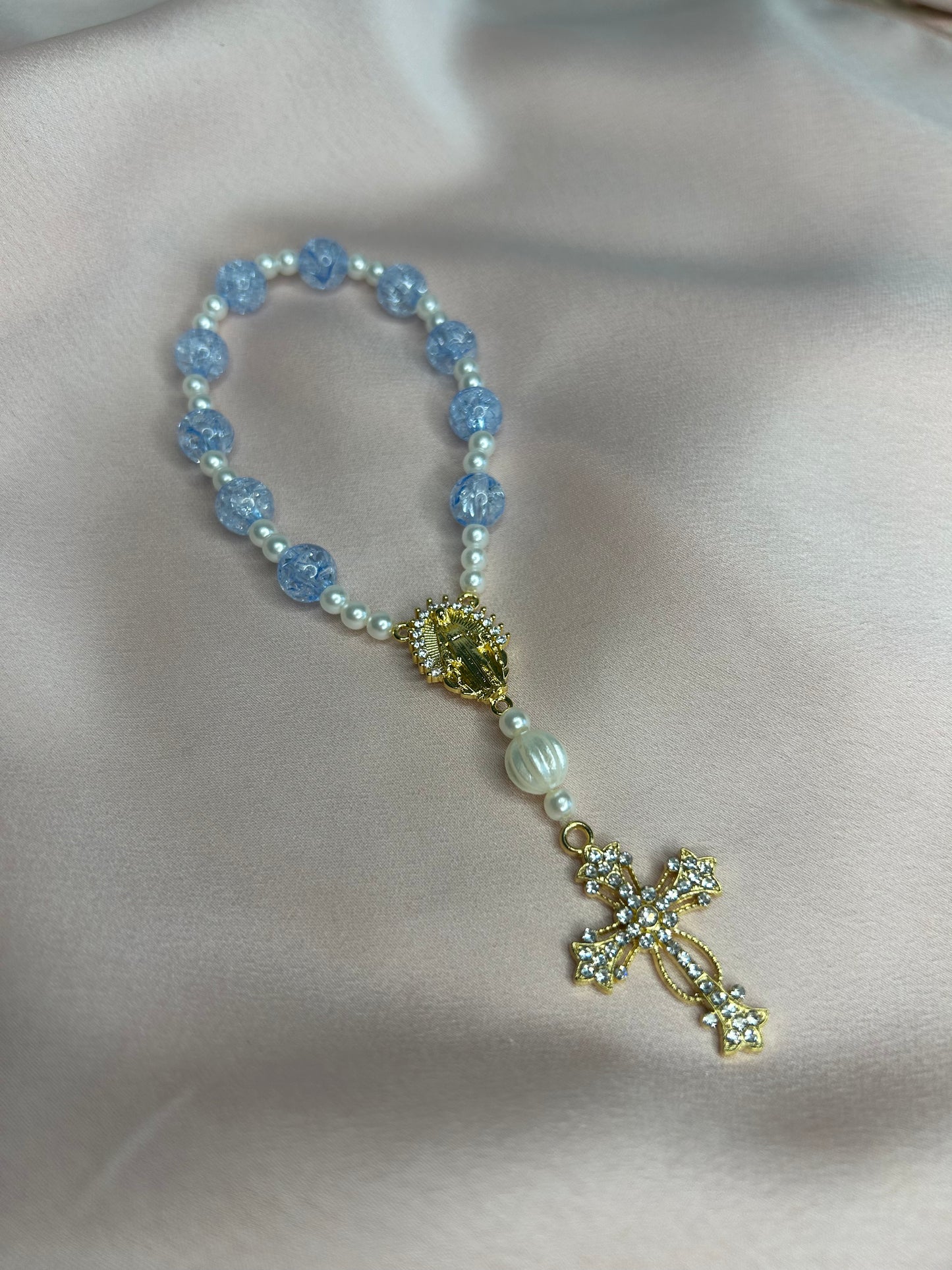 Dizainier doré et bleu clair The Delicate Rosary