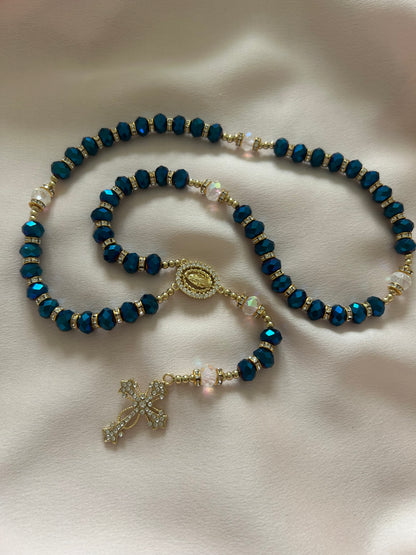 Chapelet doré et bleu nuit The Delicate Rosary