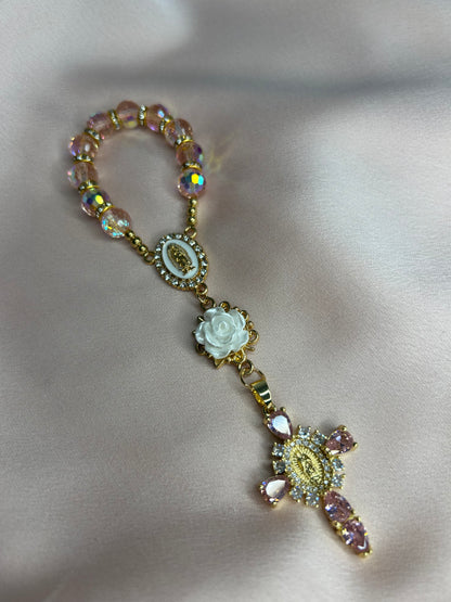 Dizainier rose et doré The Delicate Rosary