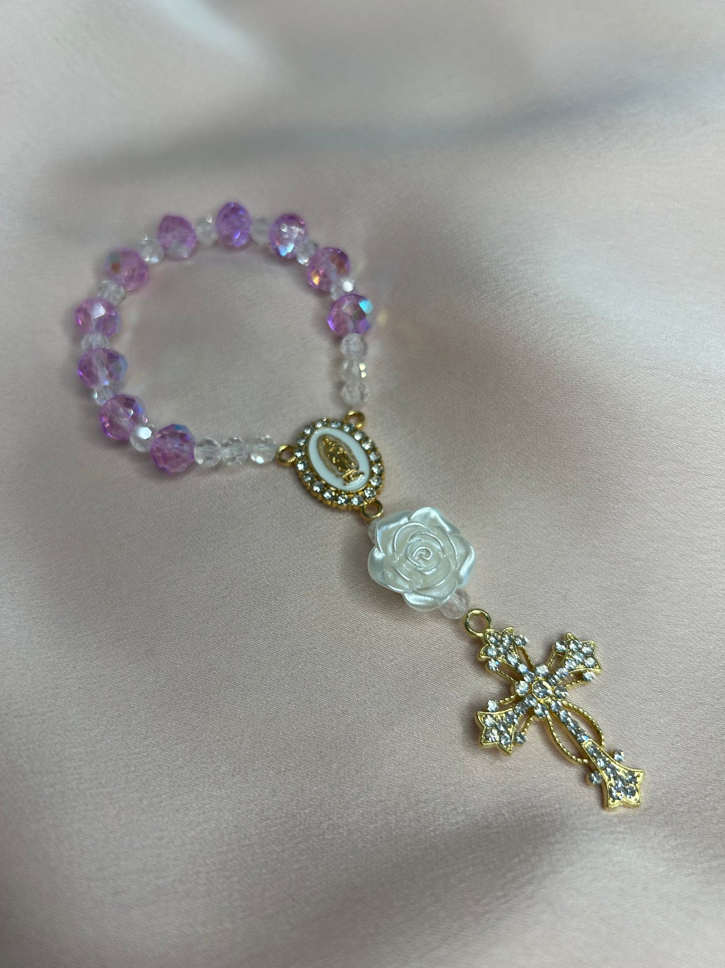 Dizainier magenta et doré The Delicate Rosary