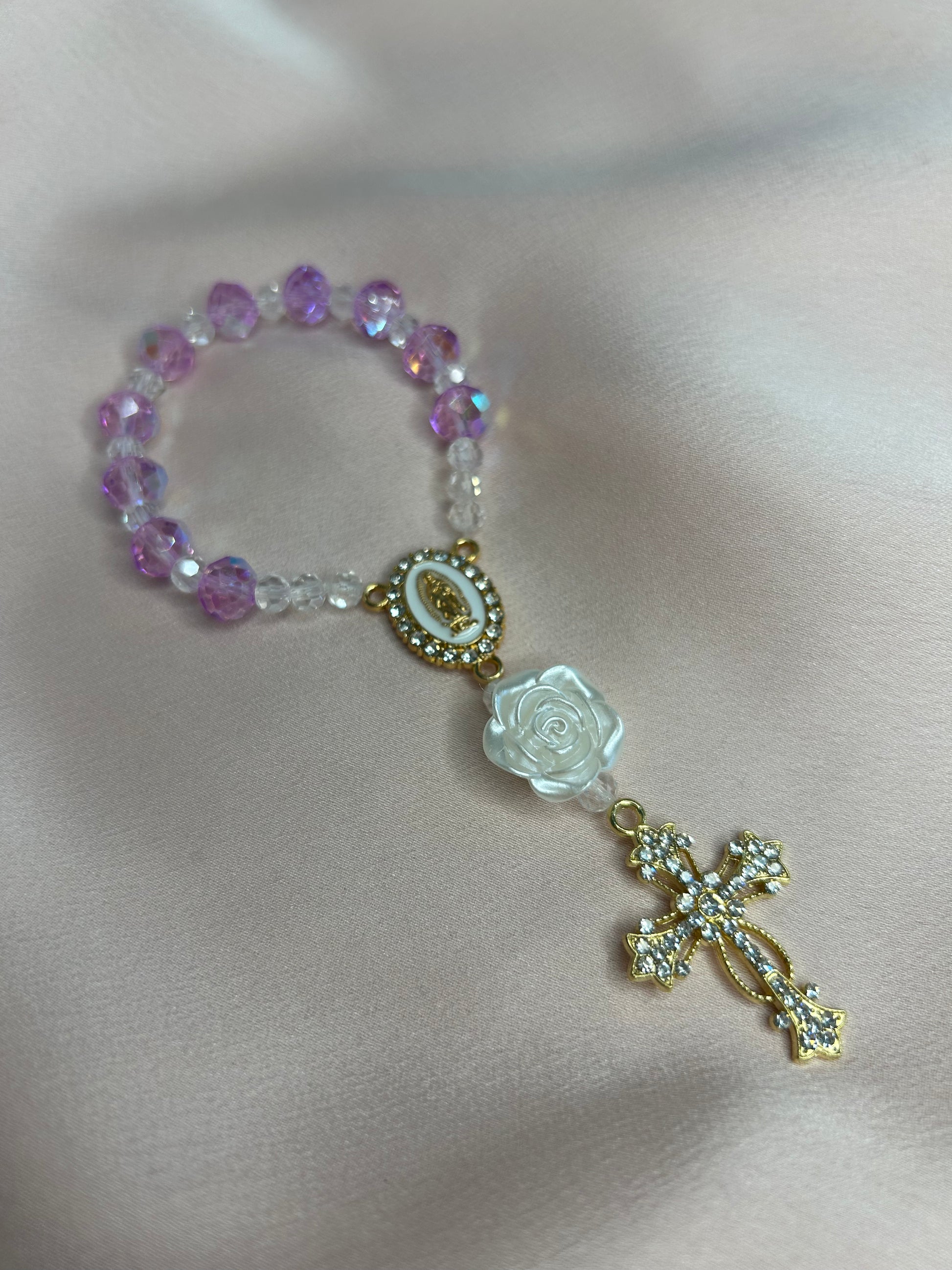 Dizainier magenta et doré The Delicate Rosary