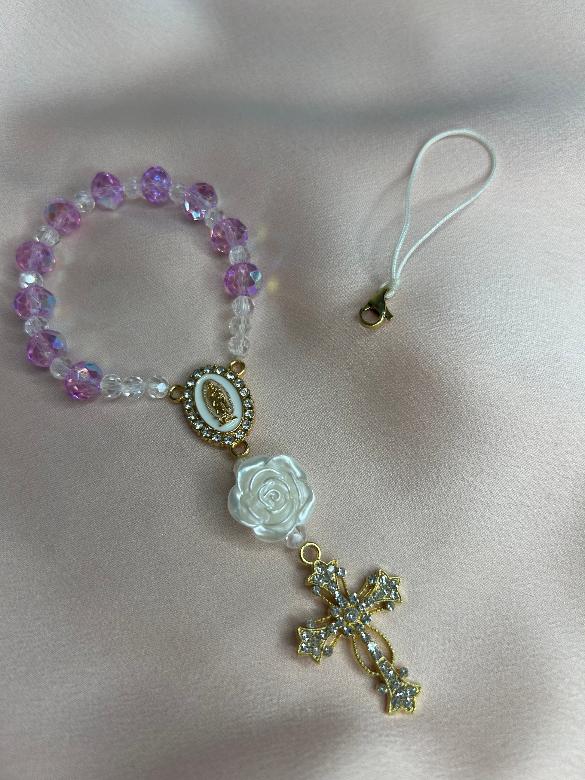 Dizainier magenta et doré The Delicate Rosary