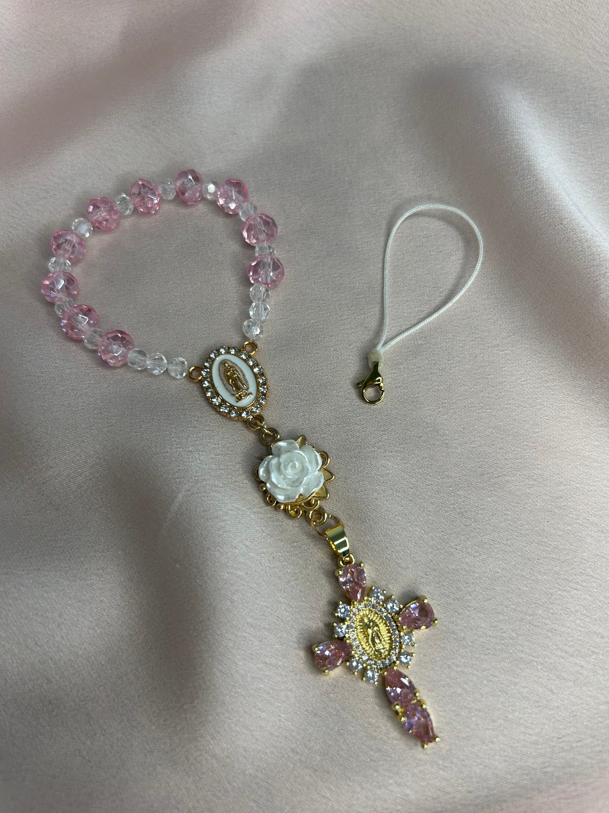 Dizainier doré avec perles rose clair et transparentes, attache pour téléphone amovible The Delicate Rosary