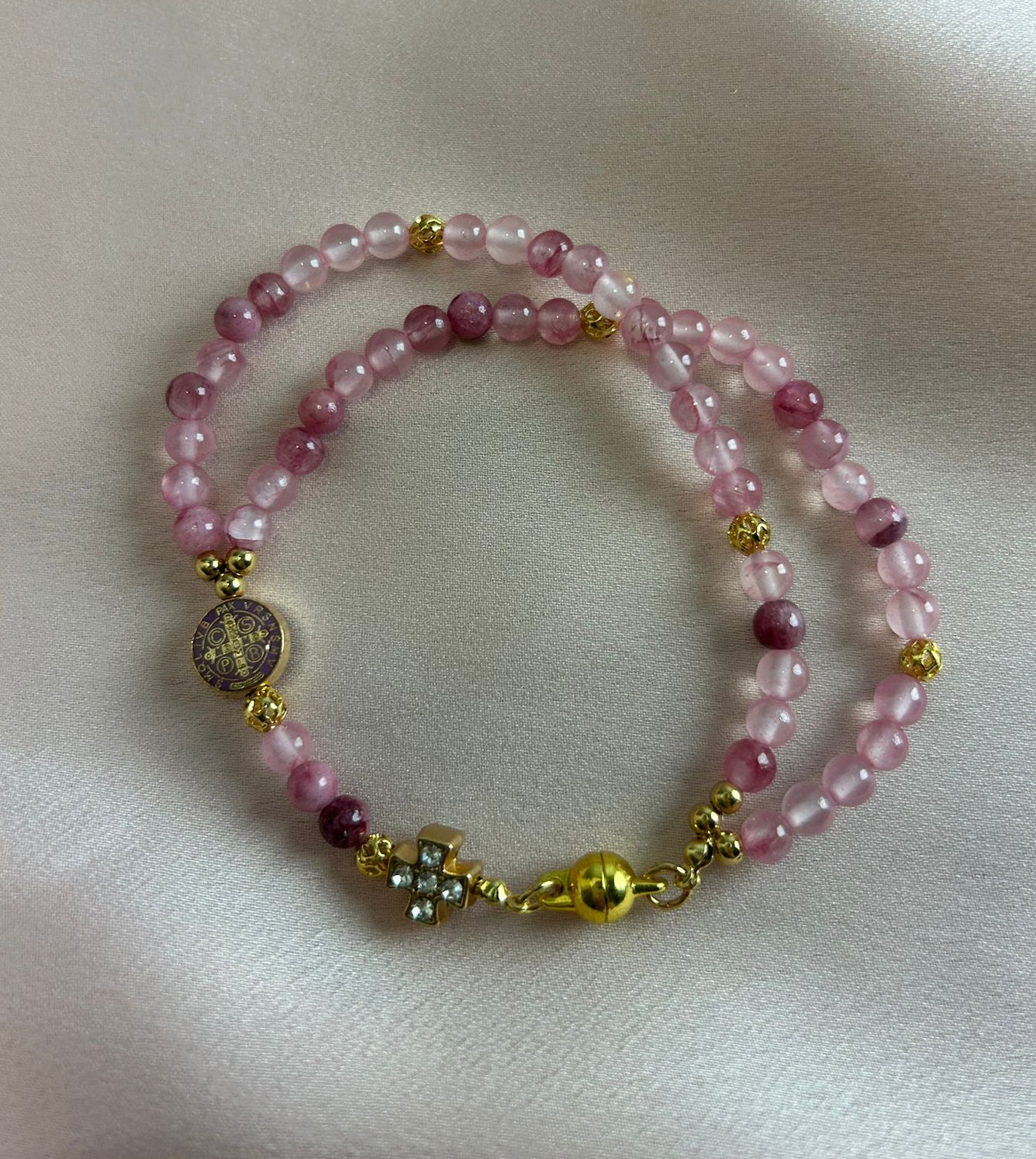 Bracelet-chapelet miniature, agate et quartz rose et doré The Delicate Rosary